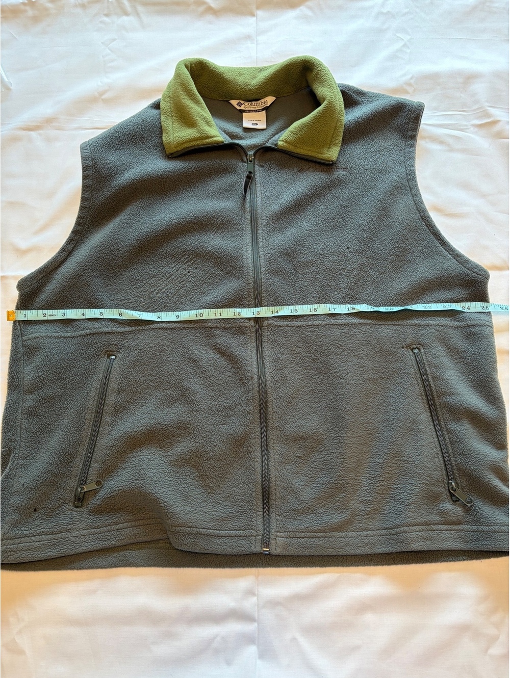 Columbia Men’s Fleece Vest - Picture 6 of 7